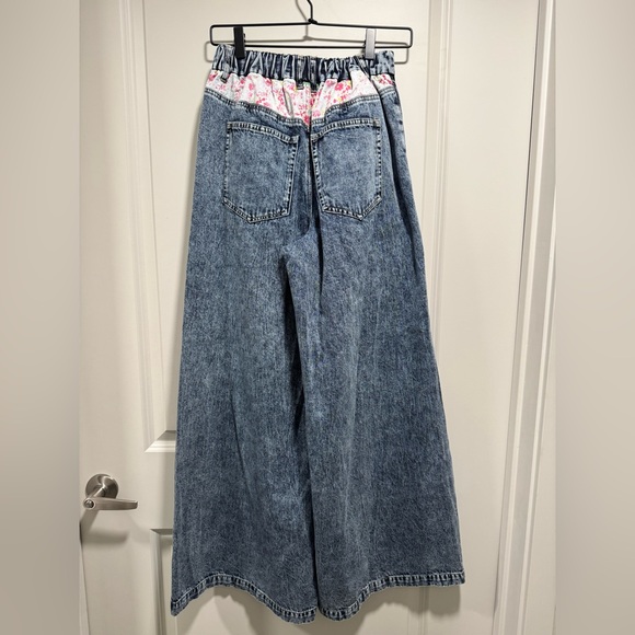 Oli & Hali Denim Floral Wide Leg Jeans - Picture 5 of 10